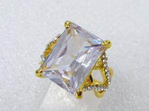 クリスタル　指輪(10号)